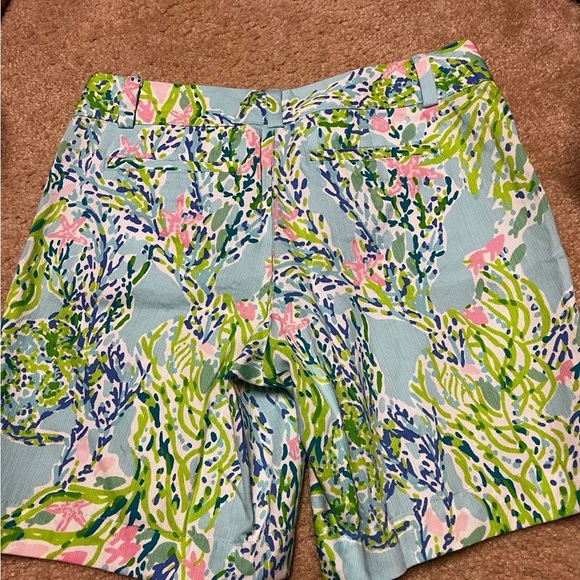 Lilly Pulitzer shorts size 6 - Picture 2 of 4